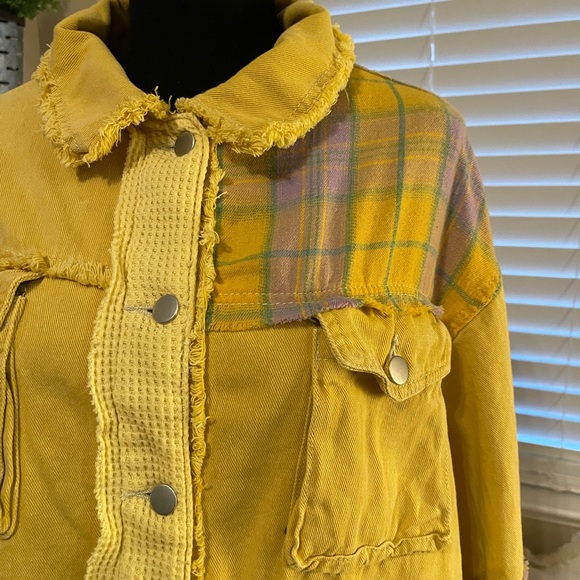 POL Yellow & Plaid Patchwork Raw Hem Distressed Shacket - Picture 6 of 11